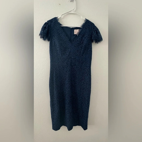 Gal Meets Glam "The Ginger" Rosebud Lace Sheath Dress Flirty Romantic NWT Sz 12 - Picture 1 of 9